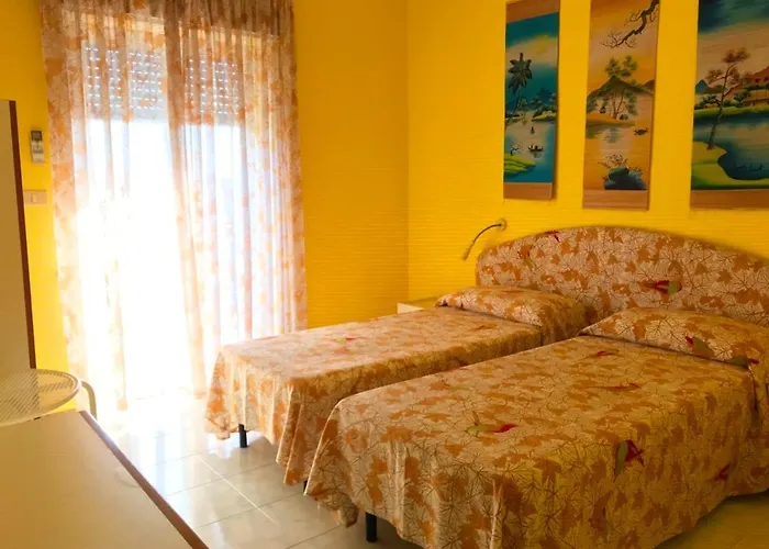 Gianni House Backpackers 지아르디니낙소스