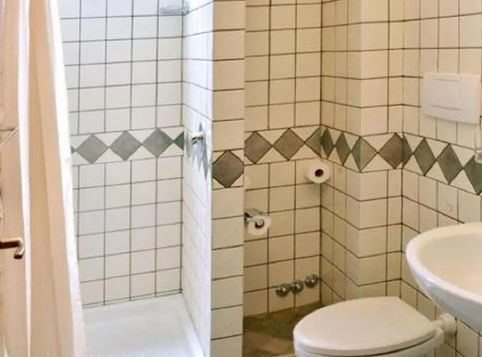 Gianni House Backpackers Hostel Giardini Naxos