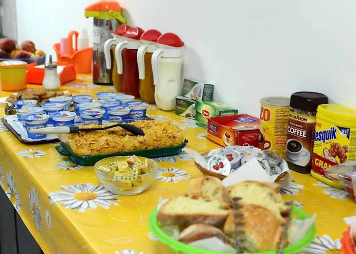 Gianni House Backpackers