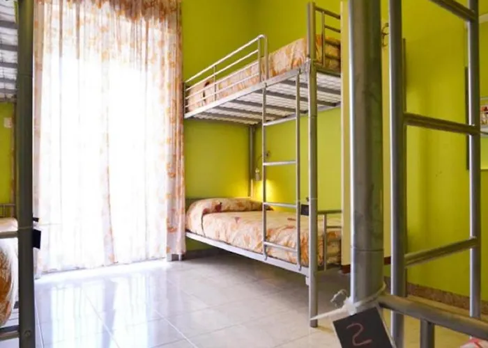 Gianni House Backpackers * Джардини-Наксос